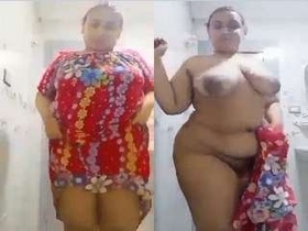 Fatty Bhabha's seductive nude video