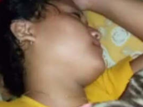 Indian girl gets intimate in the dark