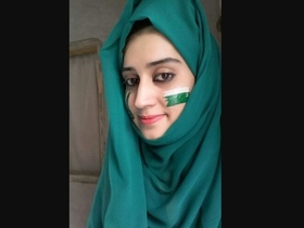 Naureen, a slender Pakistani girl, showcases her ample bosom in this video