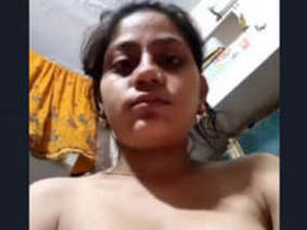 Bhabi gives a blowjob and swallows cum in sensual video