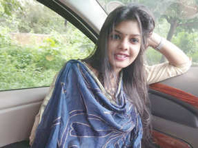 A stunning Indian babe sucks her boyfriend's cock in a steamy video