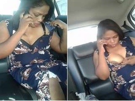 Tamil auntie flaunts her big boobs in front of the driver