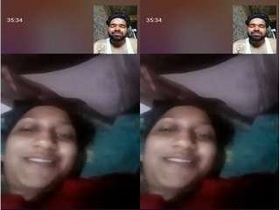 Desi bhabhi flaunts her pussy on video call