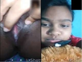 Indian girl reveals her breasts and pussy on video call