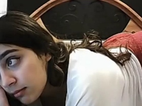 Pakistani girlfriends' hot webcam performance