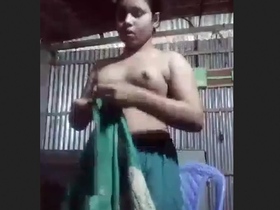 Village girl's passionate performance caught on camera by lover