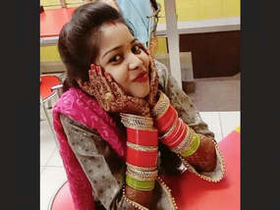 Seductive Indian wife's oral skills in compilation