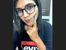 Intimate performance with a surprising twist on StripChat