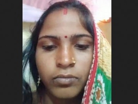 Village bhabi masturbates with her fingers
