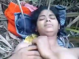 Outdoor sex in the jungle with a village girl