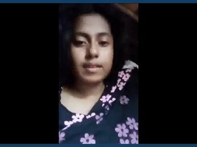 Cute girl from Bangladesh fingers her pussy in dirty talk video