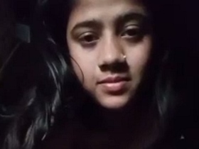 Hindustani woman gets nagged in selfie video