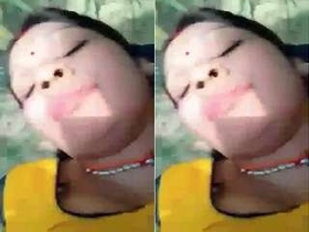 Desi couple's steamy street romance caught on camera