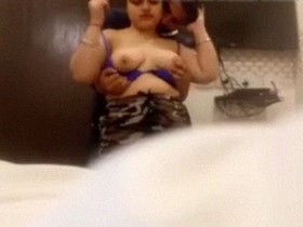 A sensual massage with a roommate in a hotel room