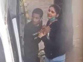 Desi lovers find love in quarantine on the roadside