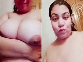 Curvy Bangla bhabhi flaunts her big tits in steamy video