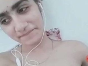 Rachna's sensual performance in a solo video