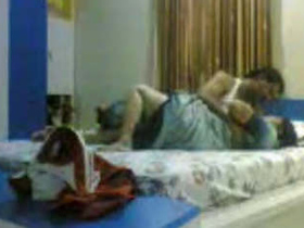 Mature bhabhi indulges in an affair with her driver