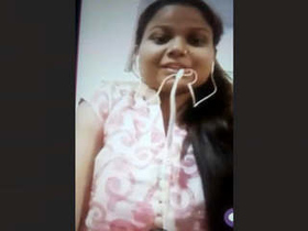Desi beauty reveals her intimate parts in a steamy video chat