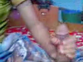 Desi bhabhi with big tits gives a blowjob