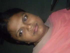 Cheating Indian wife gives oral to her husband's friend