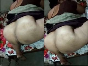 Desi wife with a curvy body gives a handjob to her husband