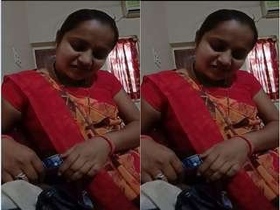 Desi boudi gives a blowjob and gets rid of her partner's dick