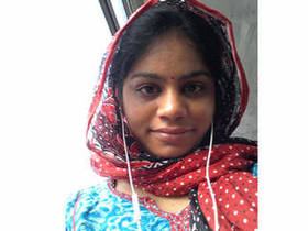 South Indian Aunty's office nude video part 2