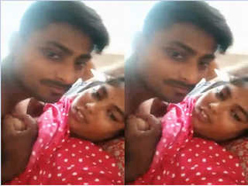 Exclusive video of an Indian girl recording her own fucking