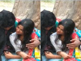 Exclusive video of a young Desi girl giving a blowjob