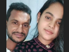 Blonde babe gets her pussy fingered