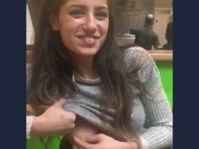 Pakistani girl reveals her breasts to her employer in the workplace