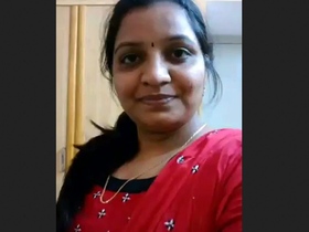 Indian beauty stays at hotel