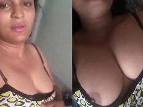 Indian babe's self-photographed intimate pictures for boyfriend