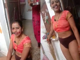 Ladies enjoy sensual pleasure in steamy video