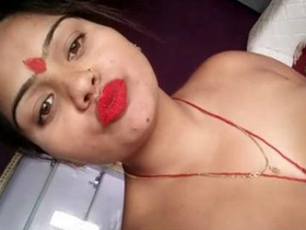 Indian woman flaunts her hairy pussy in a full-length selfie for lover