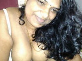 Mature Tamil woman gives oral pleasure in part one