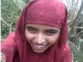 Outdoor Indian girl gets fucked hard