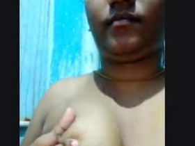 Naked Indian wife shows off on camera