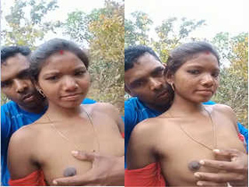 Bhabhi from the village enjoys a steamy outdoor encounter with her black lover