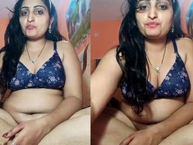 Watch a charming Indian wife's webcam performance with Tango