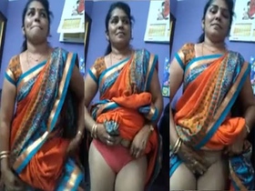 Desi bhabhi exposes her pussy in MMS video