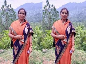 Desi bhabhi gets fucked by dewar in a hotel room