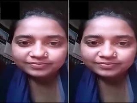 Bangla amateur girl flaunts her boobs on video call