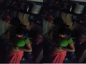 Exclusive video of Desi bhabhi in bathing clothes part 4