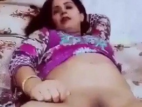 Indian wife reveals her intimate area and requests her partner to film her