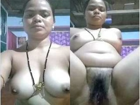 Exclusive nude video of Indian bhabhi for husband