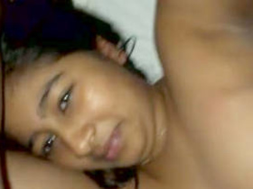 Beautiful Indian girlfriend flaunts her big tits and gets them sucked