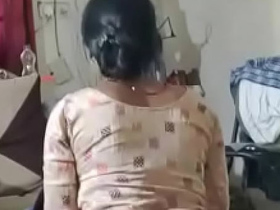 Hot Desi aunty gets down and dirty in XXX video