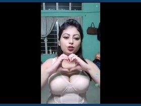 Gorgeous girl performs sensual tango and oral sex